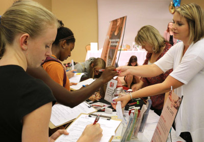 Bridgewater College student fills out a form