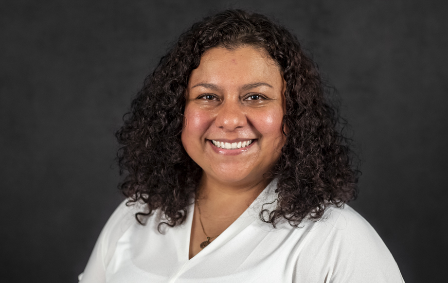 photo of Dr. Alma Ramírez