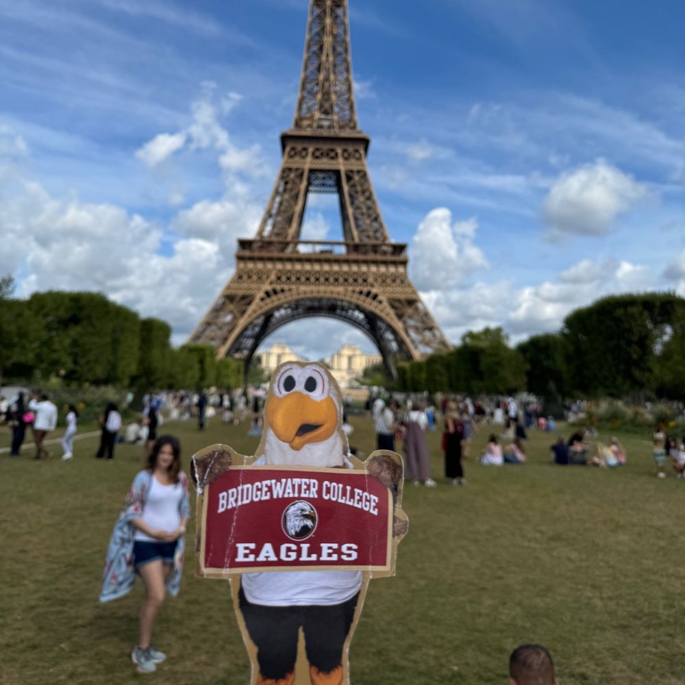 Flat Ernie stands under the Eiffel tower
