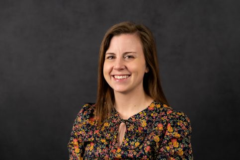 Mary Anderson Headshot